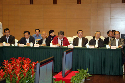 积极发挥学习提高团结联谊作用 上海政协之友社座谈庆祝成立25周年
